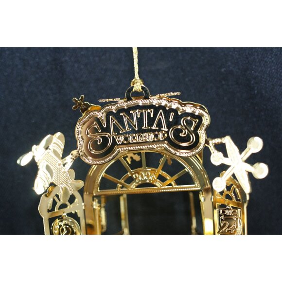 Danbury Mint 2006 Gold-Plated "Santas Workshop" Christmas Ornament - Picture 3 of 6